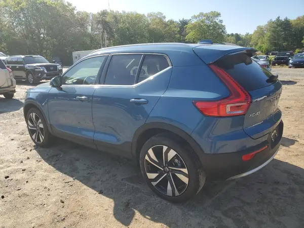 YV4L12UE8S2546934 2025 VOLVO XC40 - Image 2