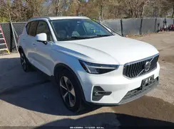 YV4L12UE8S2590268 2025 VOLVO XC40