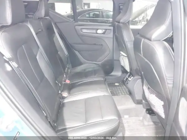 YV4L12UE9R2225740 2024 VOLVO XC40 - Image 8