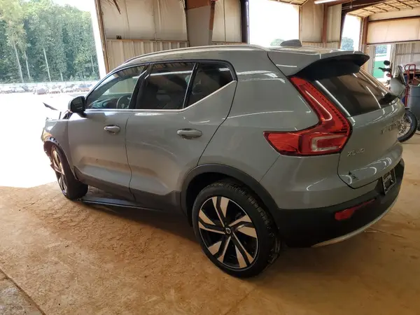 YV4L12UE9R2235135 2024 VOLVO XC40 - Image 2