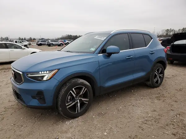 YV4L12UEXP2931841 2023 VOLVO XC40 - Image 1