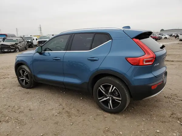 YV4L12UEXP2931841 2023 VOLVO XC40 - Image 2