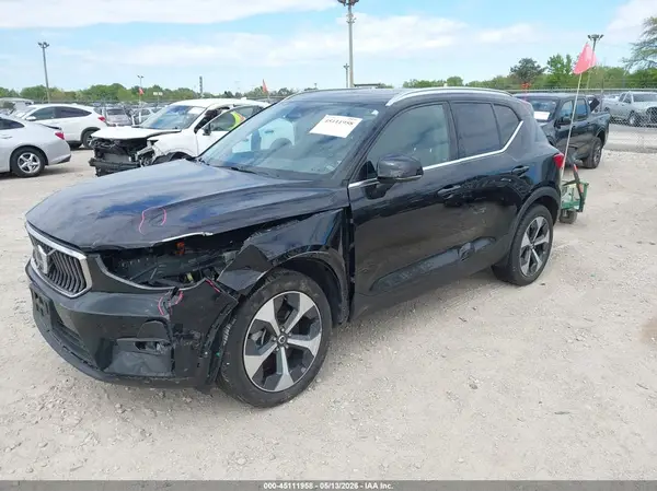 YV4L12UEXR2267317 2024 VOLVO XC40 - Image 2