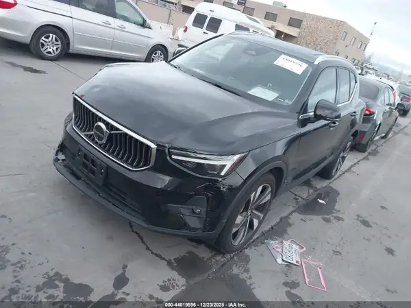 YV4L12UF3R2340116 2024 VOLVO XC40 - Image 2