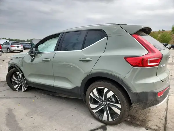 YV4L12UF3S2579879 2025 VOLVO XC40 - Image 2