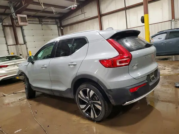YV4L12UF4R2314673 2024 VOLVO XC40 - Image 2