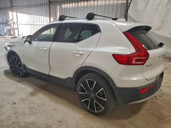 YV4L12UF5R2307909 2024 VOLVO XC40 - Image 2