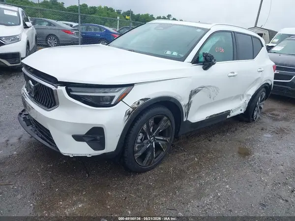 YV4L12UF7R2351653 2024 VOLVO XC40 - Image 2