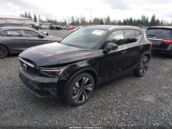 YV4L12UF7S2555052 2025 VOLVO XC40 - Image 2