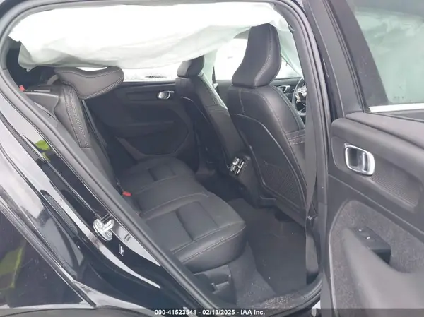 YV4L12UF9R2331548 2024 VOLVO XC40 - Image 8