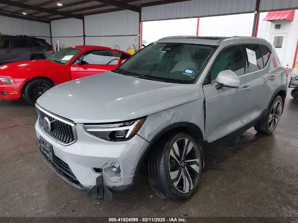 YV4L12UFXR2348830 2024 VOLVO XC40 - Image 2
