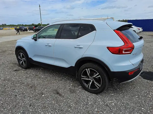 YV4L12UJ0S2450888 2025 VOLVO XC40 - Image 2