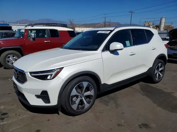 YV4L12UJ0S2509096 2025 VOLVO XC40