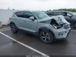 YV4L12UJ1S2599570 2025 VOLVO XC40