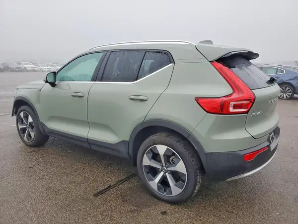 YV4L12UJ2S2468924 2025 VOLVO XC40 - Image 2