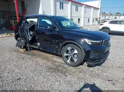 YV4L12UJ2S2469636 2025 VOLVO XC40