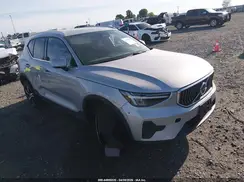 YV4L12UJ3S2563766 2025 VOLVO XC40