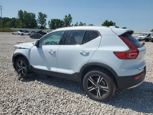 YV4L12UJ3S2577263 2025 VOLVO XC40 - Image 2