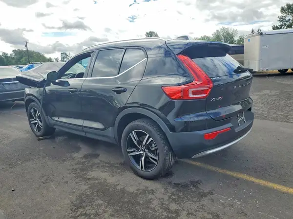 YV4L12UJ4S2466110 2025 VOLVO XC40 - Image 2