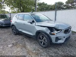 YV4L12UJ4S2589115 2025 VOLVO XC40