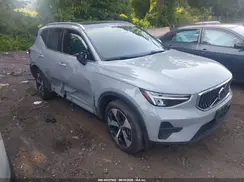 YV4L12UJ5S2451258 2025 VOLVO XC40