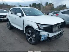 YV4L12UJ5S2571013 2025 VOLVO XC40