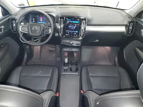 YV4L12UJ5S2604026 2025 VOLVO XC40 - Image 8