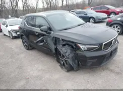 YV4L12UJ7S2556058 2025 VOLVO XC40