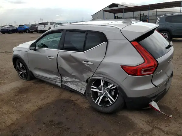 YV4L12UJ9S2476289 2025 VOLVO XC40 - Image 2
