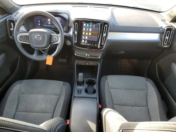 YV4L12UJXS2542901 2025 VOLVO XC40 - Image 8
