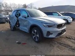 YV4L12UJXS2568110 2025 VOLVO XC40
