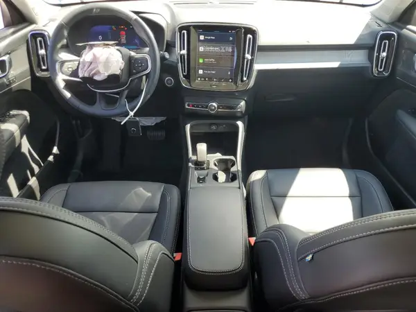 YV4L12UJXS2569628 2025 VOLVO XC40 - Image 8
