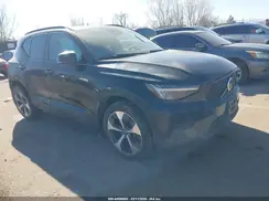 YV4L12UK0R2231545 2024 VOLVO XC40