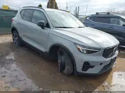 YV4L12UK0R2335565 2024 VOLVO XC40