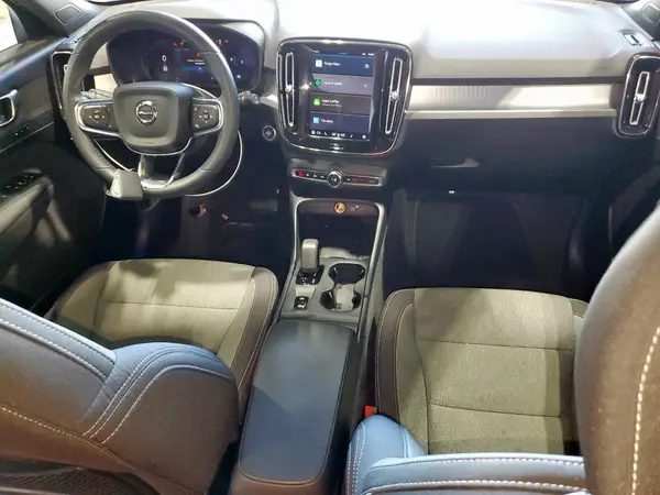 YV4L12UK0R2337302 2024 VOLVO XC40 - Image 8