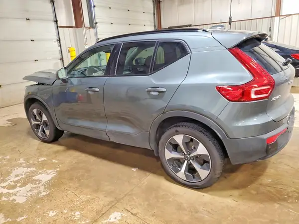 YV4L12UK0T2716467 2026 VOLVO XC40 - Image 2