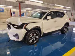 YV4L12UK2P2029173 2023 VOLVO XC40