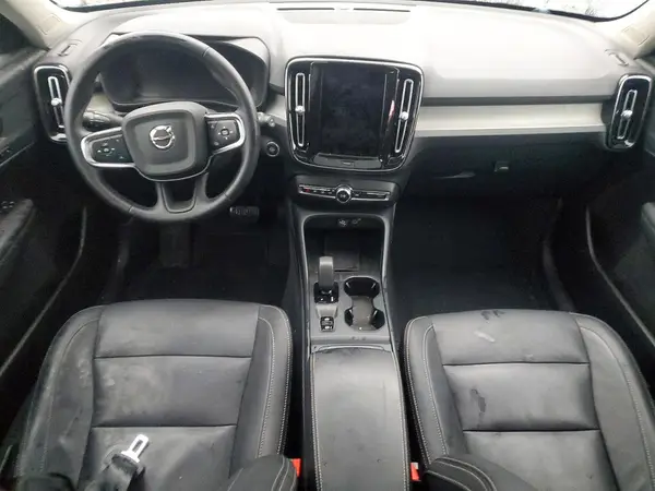 YV4L12UK2R2324292 2024 VOLVO XC40 - Image 8