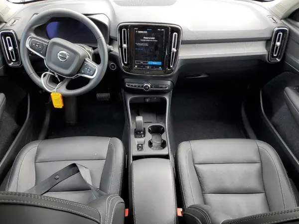 YV4L12UK3R2326956 2024 VOLVO XC40 - Image 8