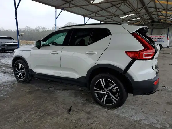 YV4L12UK4R2337836 2024 VOLVO XC40 - Image 2