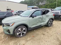 YV4L12UK5R2215860 2024 VOLVO XC40