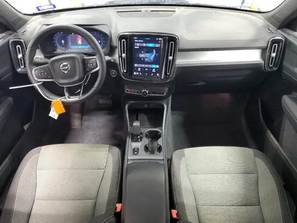 YV4L12UK6R2333108 2024 VOLVO XC40 - Image 8