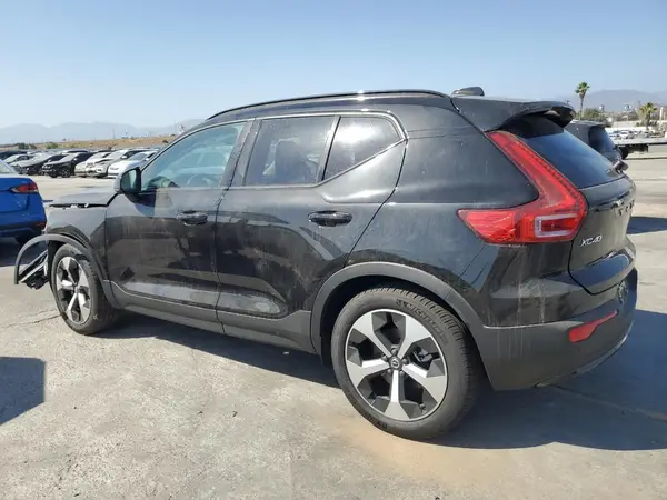 YV4L12UK6R2360261 2024 VOLVO XC40 - Image 2