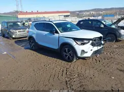 YV4L12UK6T2670160 2026 VOLVO XC40