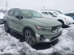 YV4L12UK7R2201698 2024 VOLVO XC40