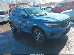 YV4L12UK7R2222566 2024 VOLVO XC40