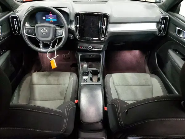 YV4L12UK8P2966304 2023 VOLVO XC40 - Image 8