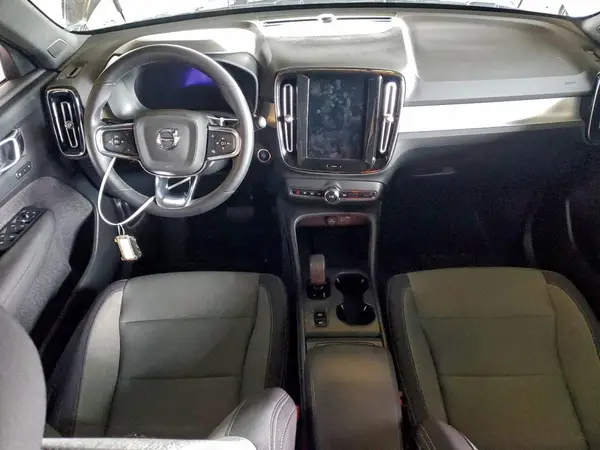YV4L12UK8R2342098 2024 VOLVO XC40 - Image 8