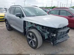 YV4L12UK9R2309479 2024 VOLVO XC40