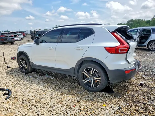 YV4L12UK9R2336648 2024 VOLVO XC40 - Image 2